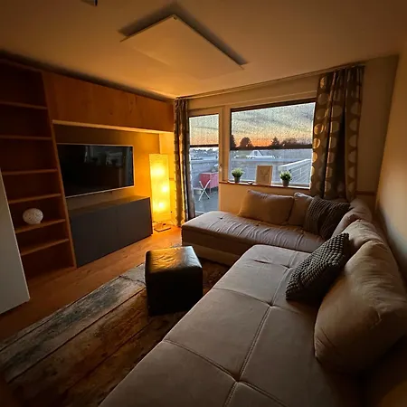 Airport Loft *